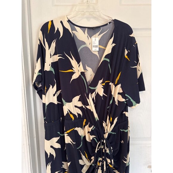 Lane Bryant Navy Blue Floral Print V-Neck Maxi Dress 22/24 NWT - Picture 3 of 6